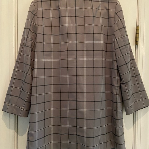 Ann Taylor Factory Blazer, L, Gray/Black Plaid, Long Length, 3/4 Sleeves - Picture 3 of 3